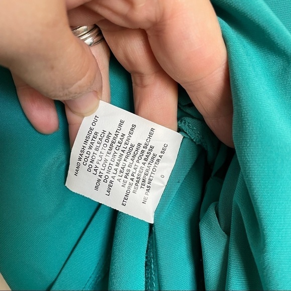 Sympli Focus Asymmetric Cutout Tunic Top 4 - Picture 8 of 9